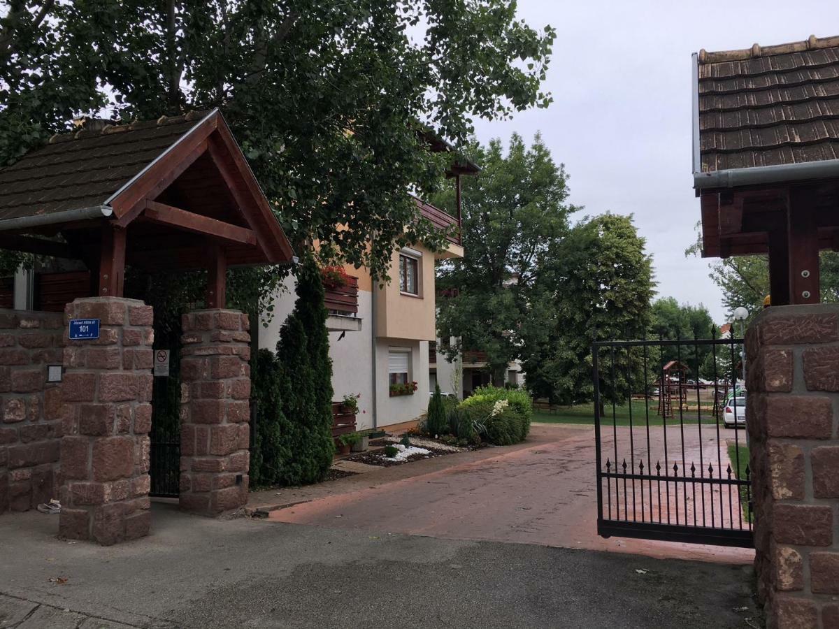 Bella Apartman Balatonalmádi Extérieur photo