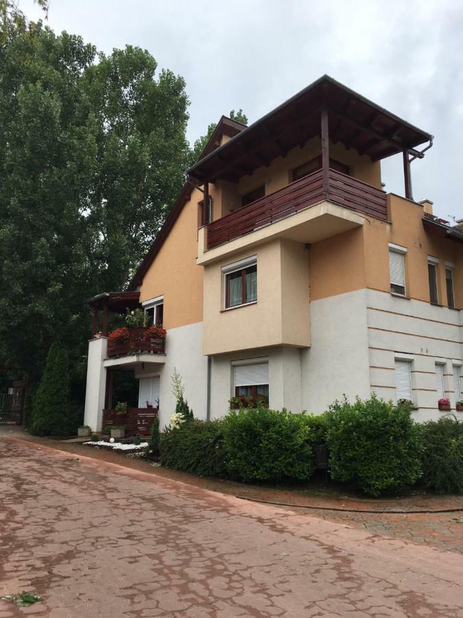 Bella Apartman Balatonalmádi Extérieur photo